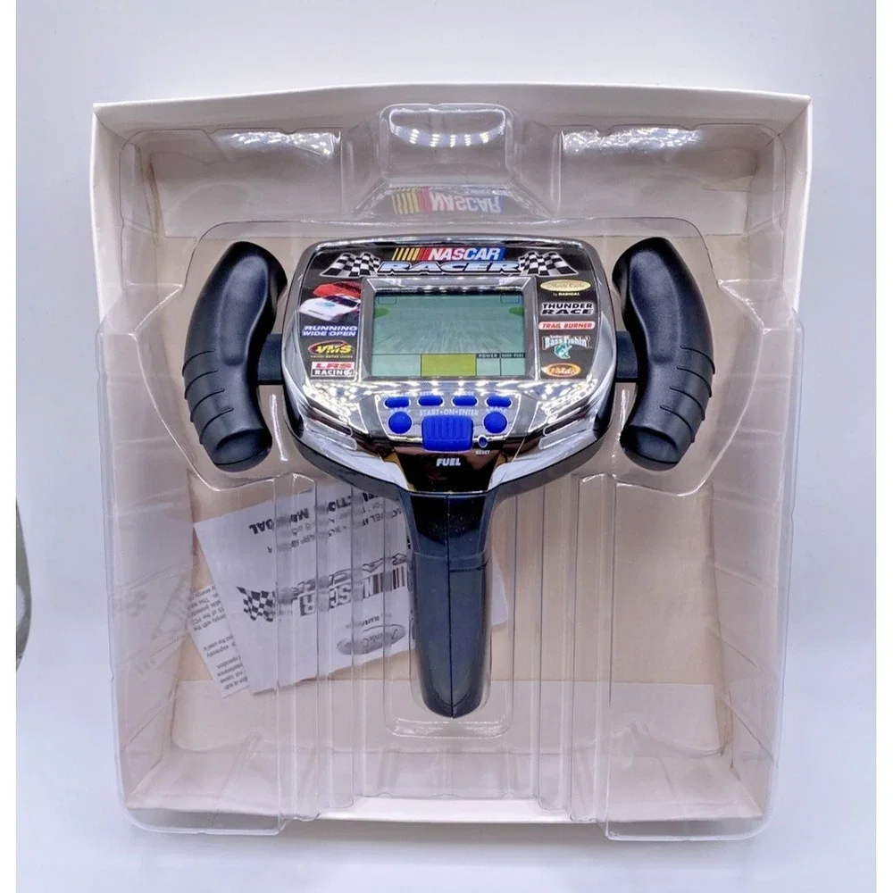 1998 Radica NASCAR Racer Virtual Hand-Held Racing Electronic Video Game NEW